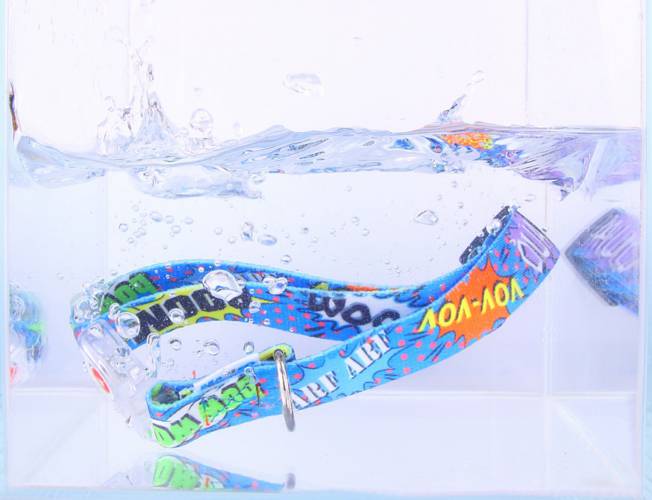 Obroża Klamra LED - Graffiti Niebieski 0555 25MM 0CM 38-65CM - matteo-company