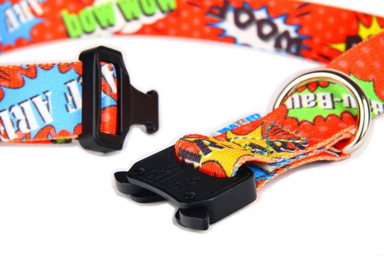 Obroża Klamra Metalowa - Graffiti Czerwone 0531 30MM 44-76CM - matteo-company